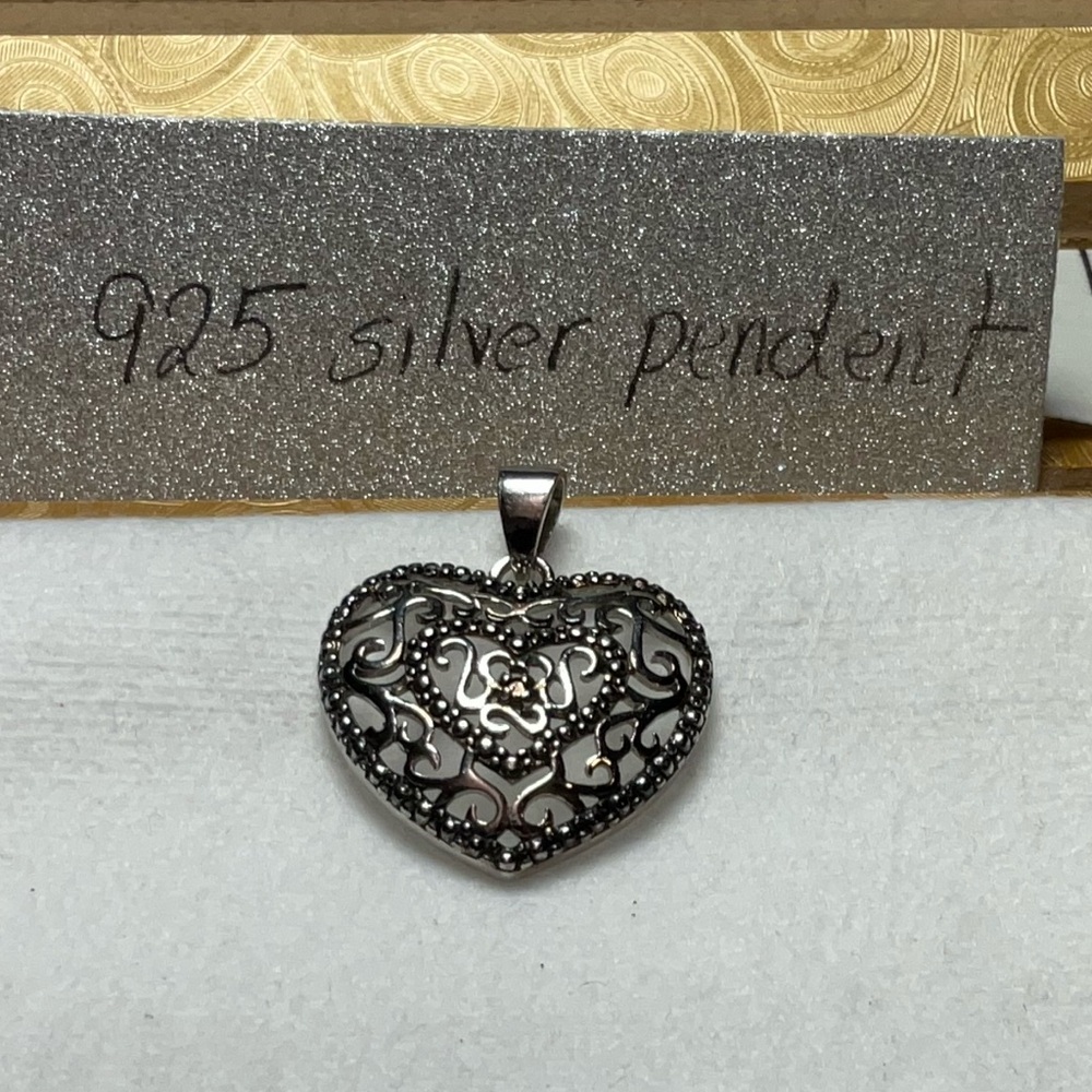 Stamped 925 silver heart pendent/ no chain